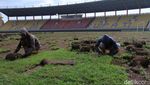 Sambut Asian Games, Rumput Stadion Si Jalak Harupat Dibongkar
