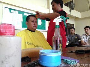 Sebelum Salat Jumat, Ini yang Dilakukan Anggota Polres Blitar