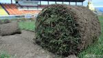 Sambut Asian Games, Rumput Stadion Si Jalak Harupat Dibongkar