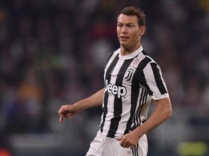 Lichtsteiner Tinggalkan Juventus Akhir Musim Ini Lichtsteiner Tinggalkan Juventus Akhir Musim Ini