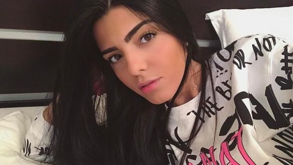 Tottenham Menyambut Lucas Moura dan Larissa Saad yang Jelita