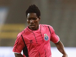 Sudah Ditunggui di Bandara, Pesepakbola Ini Justru Gabung Klub Lain