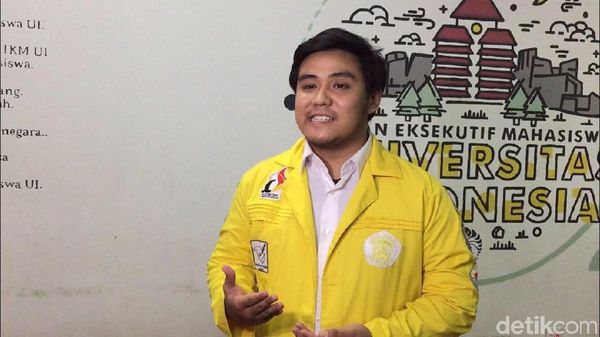 Foto: Zaadit Taqwa, Ketua BEM UI Pemberi Kartu Kuning ke Jokowi