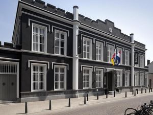 Menginap di dalam Penjara, Mau Coba?