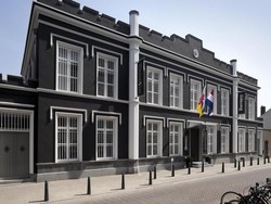 Menginap di dalam Penjara, Mau Coba?