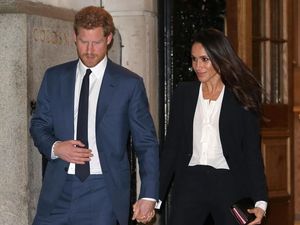 Meghan Markle dan 6 Seleb Wanita Lain yang Gajinya Lebih Besar dari Pasangan Meghan Markle dan 6 Seleb Wanita Lain yang Gajinya Lebih Besar dari Pasangan
