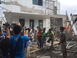 Scaffolding Roboh, 2 Pengecat Dinding Terluka