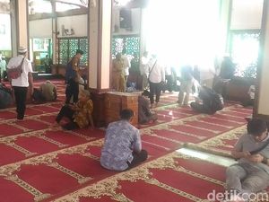 Ustaz Somad Selesai Ceramah, Jemaah Mulai Bubarkan Diri