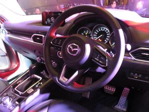 Pentingnya Pakai Cruise Control Saat Perjalanan Jauh