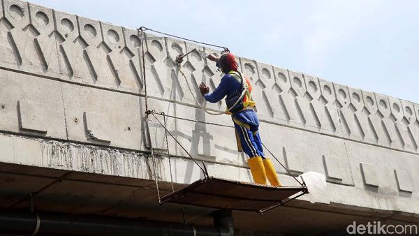 Segera Kelar, Begini Kondisi Flyover Cipinang Lontar