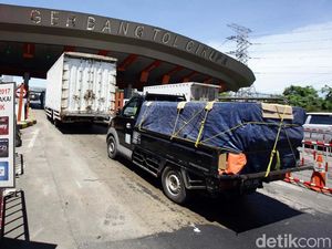 Aspal Plastik yang Dicoba di Tol Tangerang-Merak Belum Maksimal Aspal Plastik yang Dicoba di Tol Tangerang-Merak Belum Maksimal