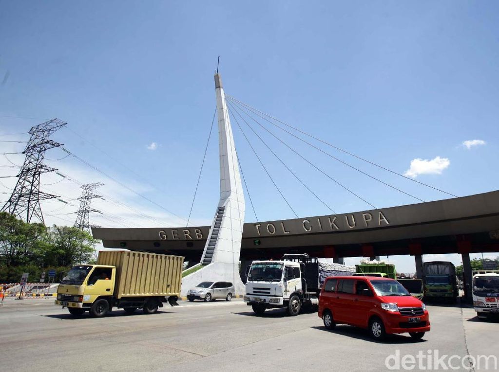 Truk yang Kelebihan Muatan Bakal Diusir dari Tol Tangerang-Merak Truk yang Kelebihan Muatan Bakal Diusir dari Tol Tangerang-Merak