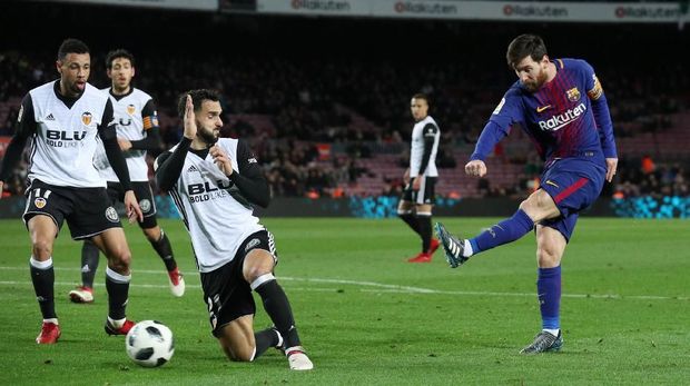 Antonio Conte menganggap Lionel Messi sulit dihentikan.