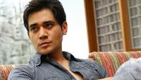 Tyo Nugros dan 5 Artis Cowok Betah Melajang di Usia Matang