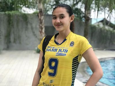 Pesona Pungky Afriecia, Atlet Voli yang Kecantikannya Buat Pria Ingin Melamar