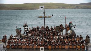 Foto: Serunya Perayaan Viking di Skotlandia