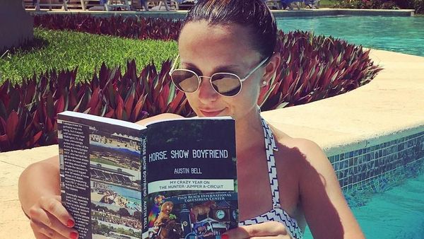 Potret Gaya Liburan Putri Bos Bloomberg