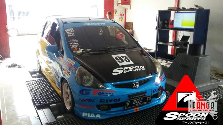Mobil Balap Racing Terinspirasi dari Jepang