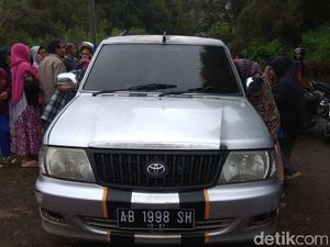 Video: Pria dan Wanita Ditemukan Tewas di Dalam Mobil di Dieng