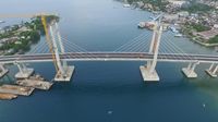 Siang Malam, Jembatan Terpanjang di Timur RI Ini Tetap Cantik