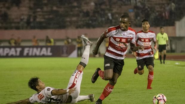 Greg Nwokolo