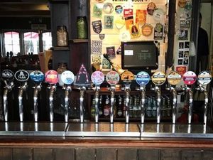 Jam Malam Dimulai, Hiburan Malam di Inggris Kian Terkulai