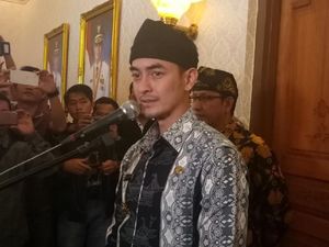 Meski Jadi Tersangka KPK, Zumi Zola Ingin Tetap Fokus Kerja Meski Jadi Tersangka KPK, Zumi Zola Ingin Tetap Fokus Kerja