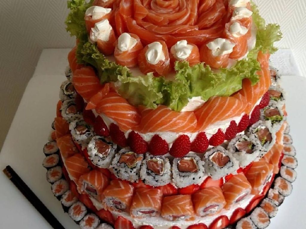 Tips Membuat Sushi Cake untuk Ulang Tahun Tips Membuat Sushi Cake untuk Ulang Tahun