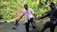 Ini Batu Bersusun Misterius yang Dihancurkan karena Isu Mistis