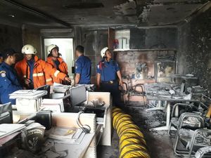 Ruang BKSAP Terbakar, Bamsoet Minta Gedung Baru DPR Dibangun