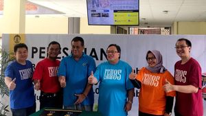 Kepala Bappenas Wakili FEB UI 1985 Beri Sumbangan Ruang