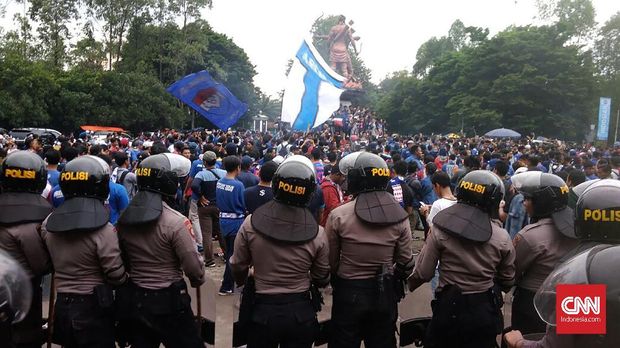 'Nobar' Aremania dan Bobotoh, Proses Awal Damai Suporter