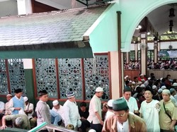 Ceramah Ustaz Somad, Jemaah Padati Masjid Sunda Kelapa