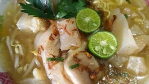 Saat Mendung dan Dingin Begini, Netizen Pilih Sarapan Mie Kocok Bandung