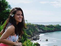 Latihan Kibar Bendera Merah Putih di Air, Marsha Aruan Takut Ikan Pari