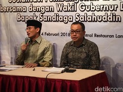 Diskusi Bareng Perhimpunan Tionghoa, Sandiaga Berpantun