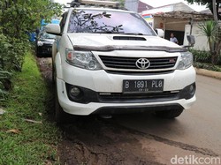 Pakai Pelat B Keliling Asia-Eropa Bikin Polisi Eropa Penasaran