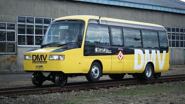 Bikin Melotot, Bus Ini Bisa Keluar Itunya