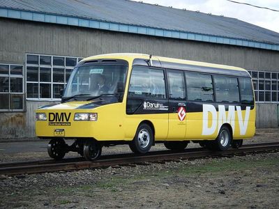 Bikin Melotot, Bus Ini Bisa Keluar Itunya