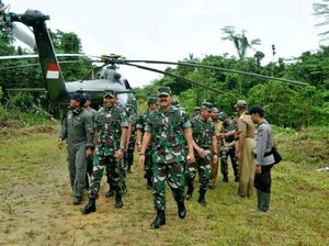 Panglima TNI Tinjau Lokasi Pangkalan TNI di Papua
