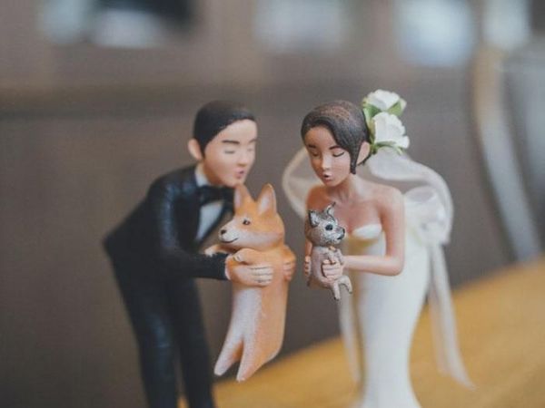 So Sweet! Ada Sosok Anjing Kesayangan di Cake Pernikahan Pasangan Ini