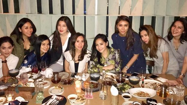 Arisan Hits Artis