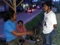 Penasaran, Warga Cari Sosok Penyusun Batu di Sungai Cidahu