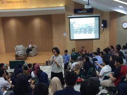 Sri Mulyani Sindir Mahasiswa yang Beri Kartu Kuning ke Jokowi