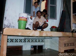 Malam Mencekam di Kampung Arus