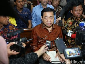 Buku Hitam Disoal SBY, Firman Wijaya: Itu Catatan Pak Novanto Buku Hitam Disoal SBY, Firman Wijaya: Itu Catatan Pak Novanto