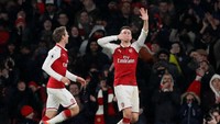 Laurent Koscielny, bek tengah (Arsenal). Koscielny ikut mencetak gol dalam pesta 5-1 atas Everton. Selain itu ia juga bikin sembilan sapuan untuk Arsenal. (Foto: David Klein/REUTERS)