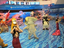 Mall di Bangkok Punya Dunia Bawah Laut yang Seru