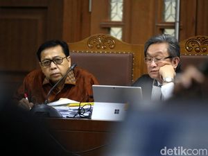 Agun: Novanto Pesan Awasi e-KTP, Jangan Sampai Anggota DPR Cawe-cawe