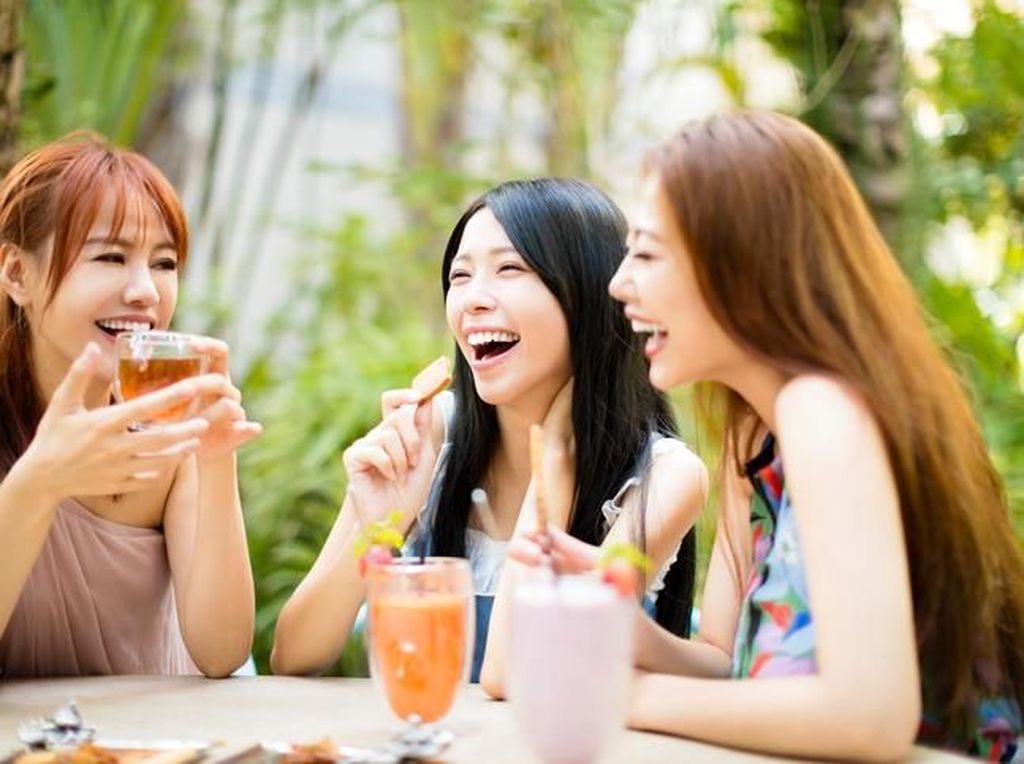 Rahasia Orang Okinawa Bisa Hidup Sehat Hingga Usia 90 Tahun Rahasia Orang Okinawa Bisa Hidup Sehat Hingga Usia 90 Tahun
